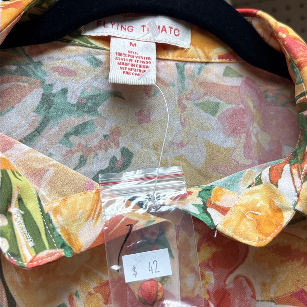 Flying Tomato flare sleeve floral top - Picture 2 of 2